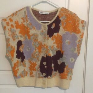 Women's Floral Sweater Vest - Cream and Orange